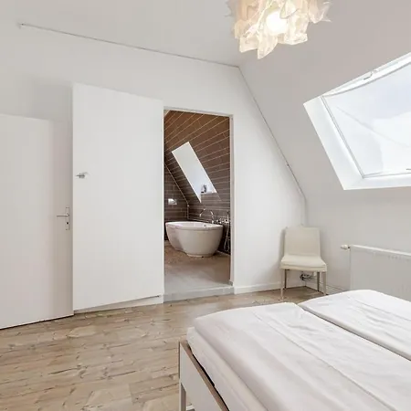 Beautiful Designer Loft Апартаменты *